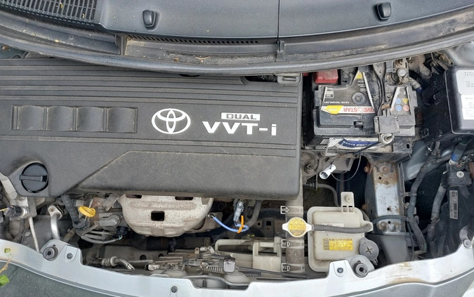Toyota Yaris cena 18600 przebieg: 114000, rok produkcji 2009 z Łódź małe 92